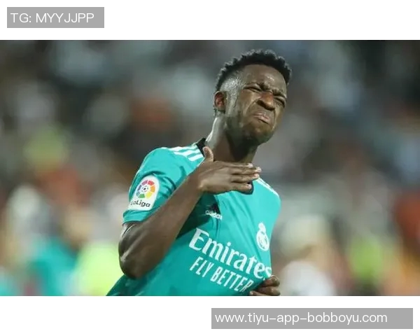 维尼修斯对阵贝蒂斯表现乏力能否在进攻中扛起大旗引发关注