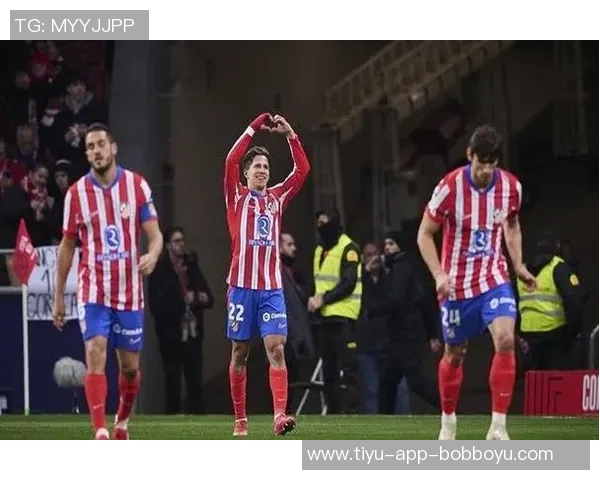 加兰深情告别马竞期待重返时与西蒙尼和队友再聚首